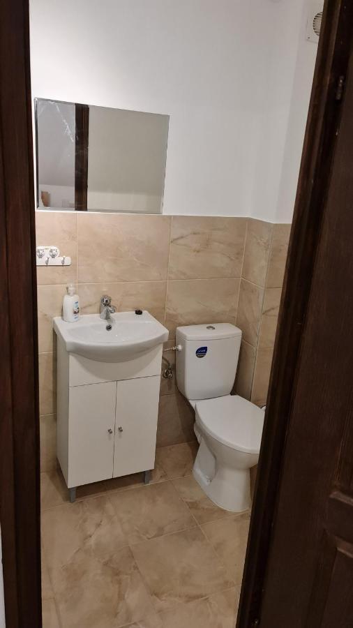 Arato Vendeghaz Hotel Beci Exterior foto