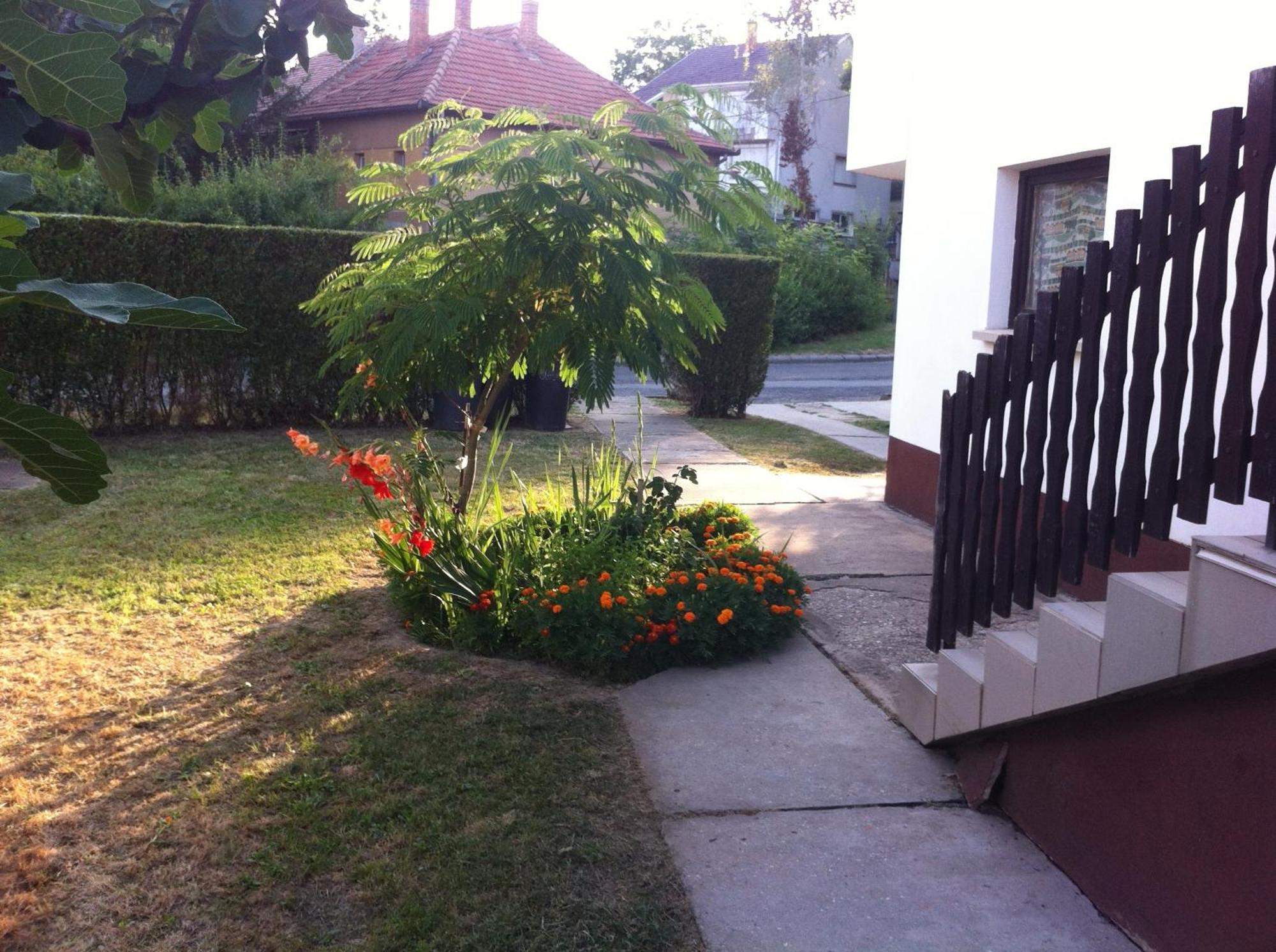 Arato Vendeghaz Hotel Beci Exterior foto